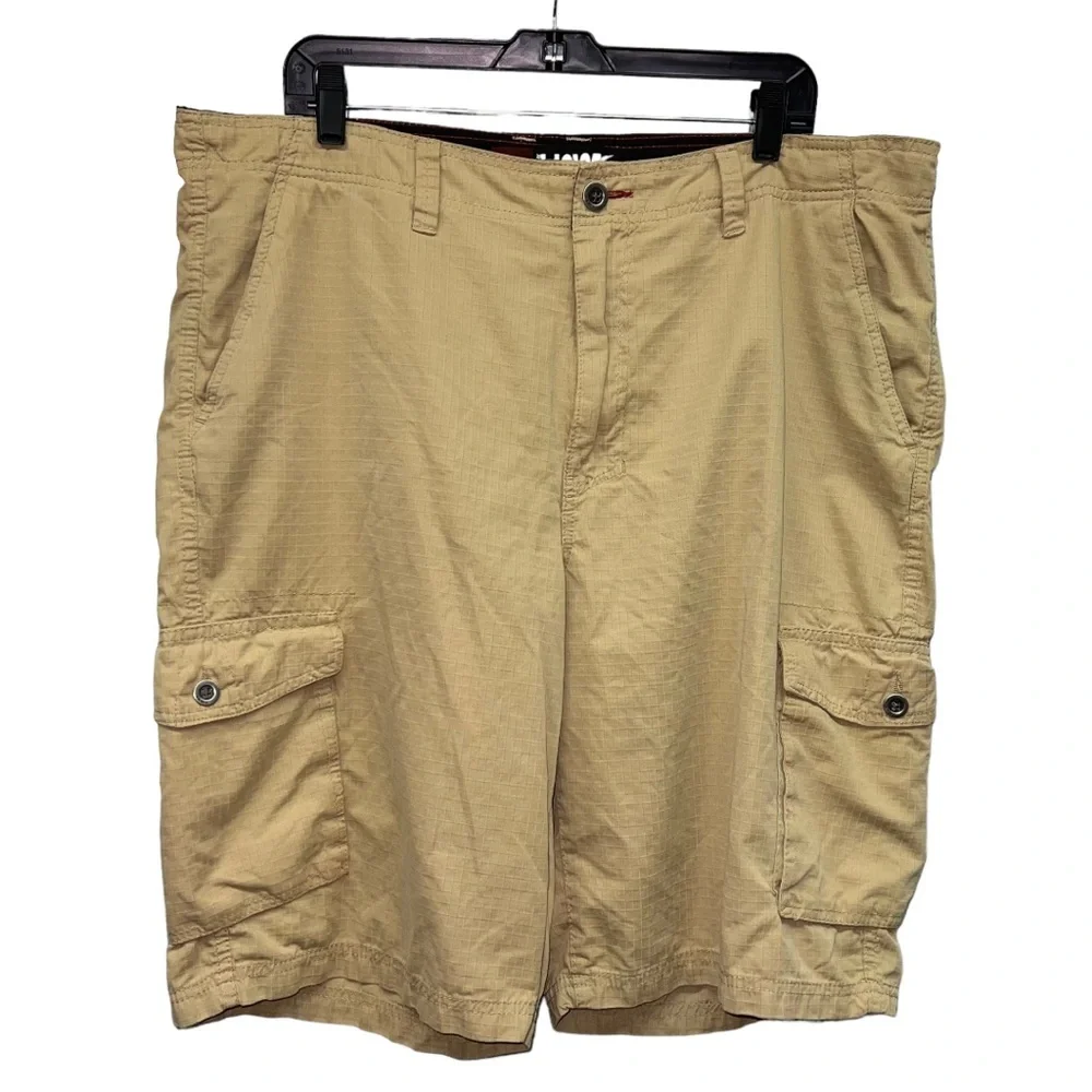 Tony Hawk Cargo Shorts Men’s Size 40 Tan Khaki Casual